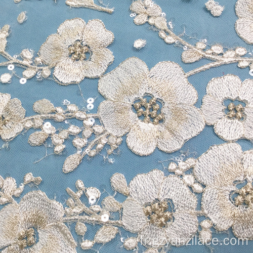 Tissu en dentelle à sequins avec broderie de fleurs de prunier